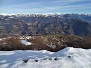 20 Uno sguardo su Roncola Alta e verso la Valle Imagna